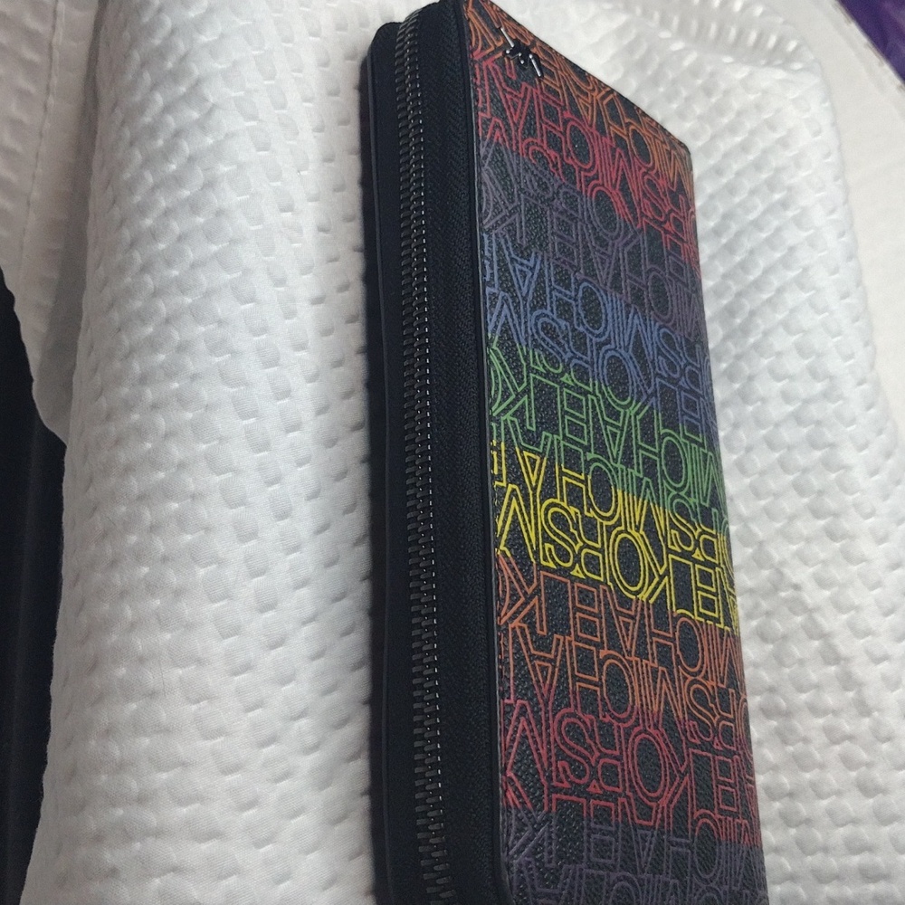 Michael Kors Adele Logo Smartphone Colorful Wallet NWOT - Picture 6 of 12